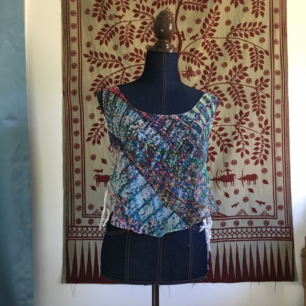 !! Chiffon Summer Blouse w/ Crotchet Back !!